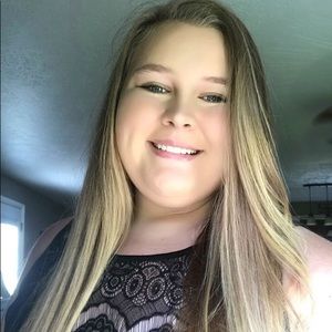 Meet your Posher, Marissa